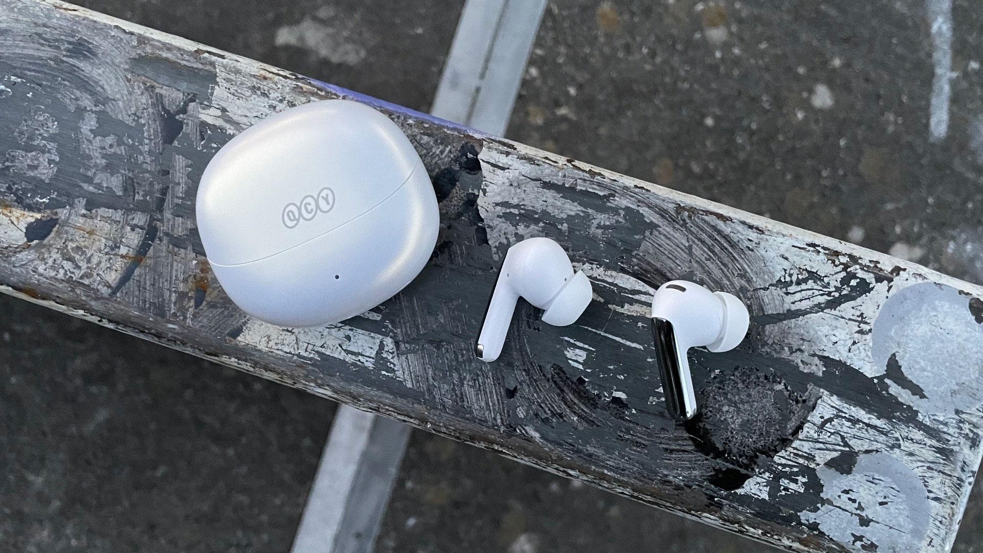 QCY MeloBuds Pro