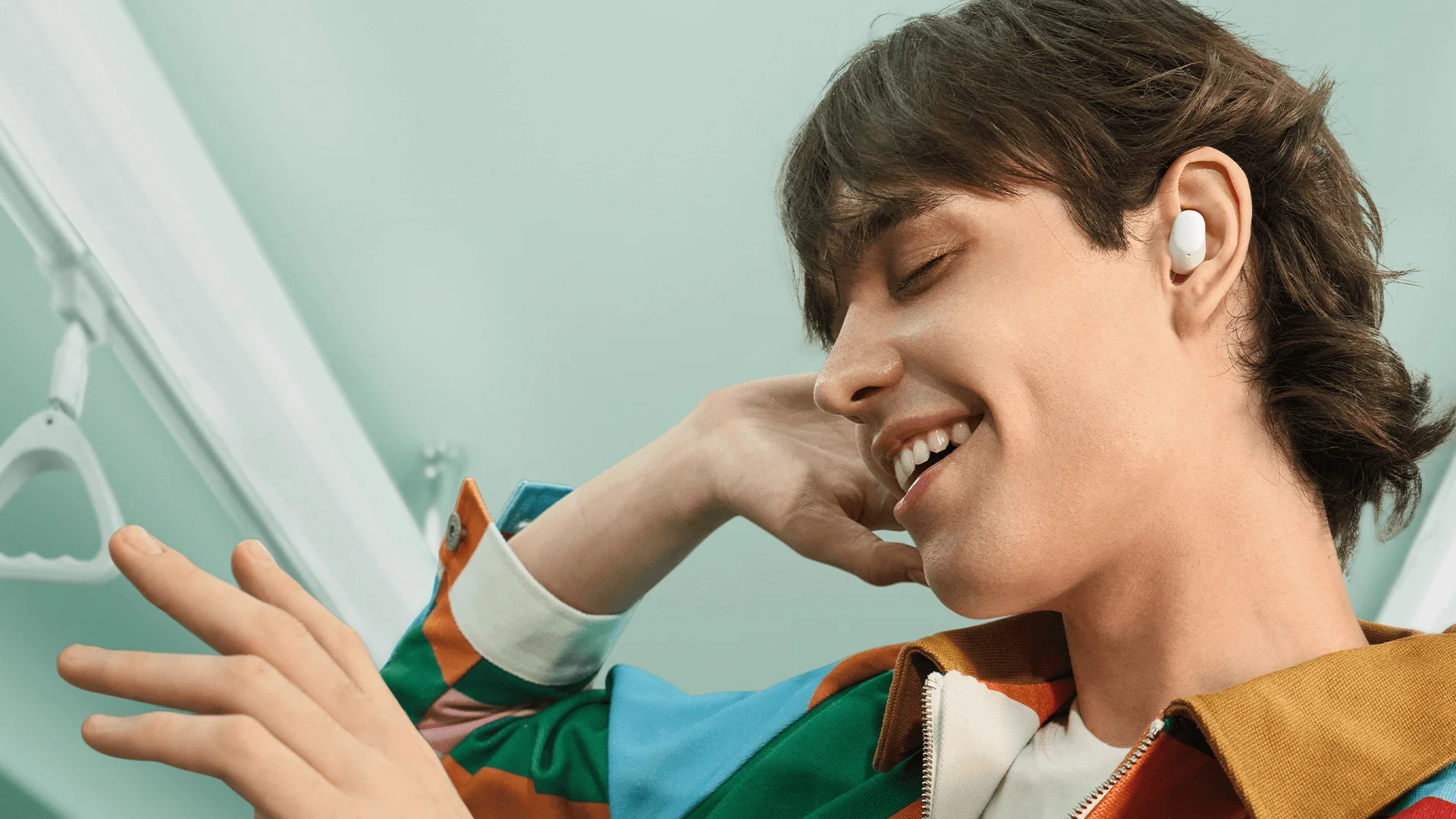 Xiaomi handsfree model Redmi Buds 6 play